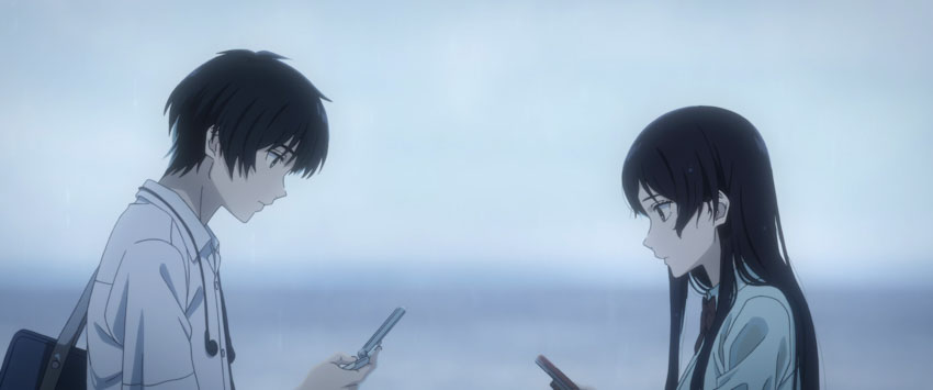 Kaoru and Anzu facing each other looking down at their mobile phones.